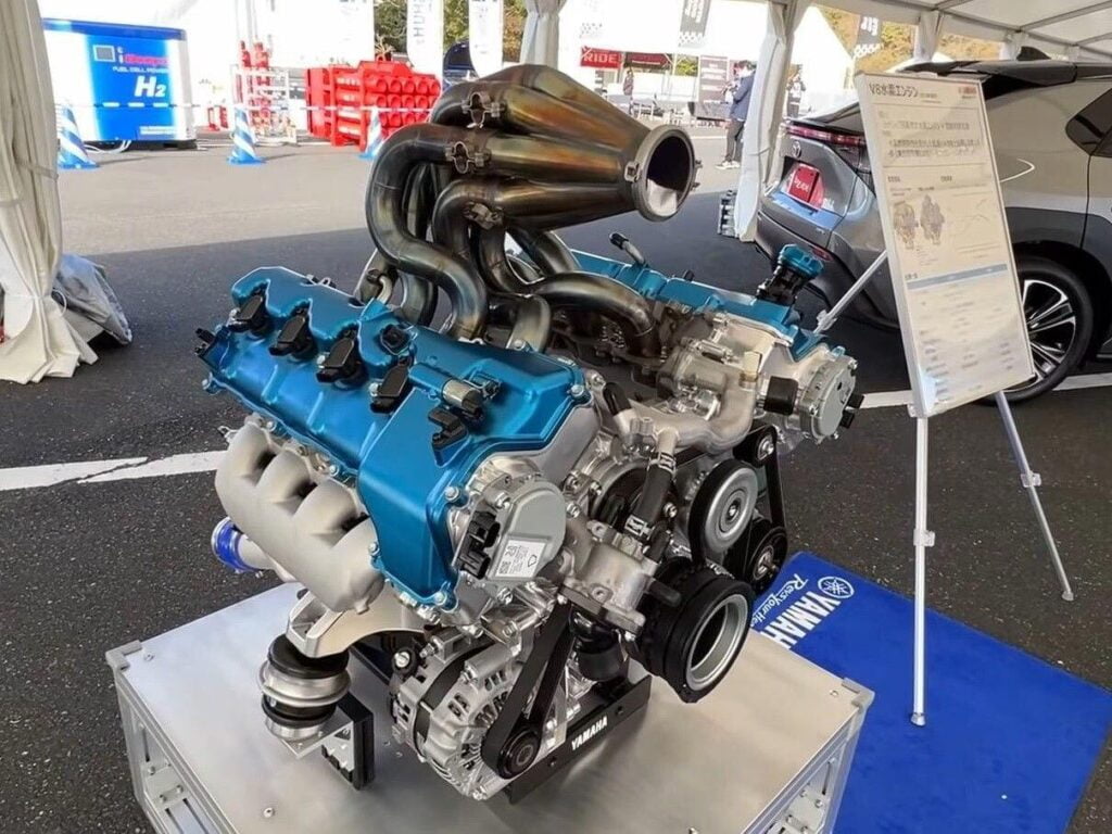 Toyota Hydrogen Engine
